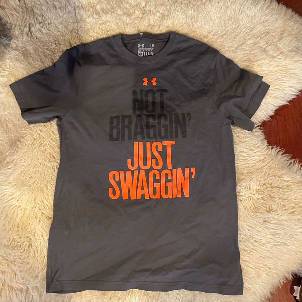 Mens UA shirt